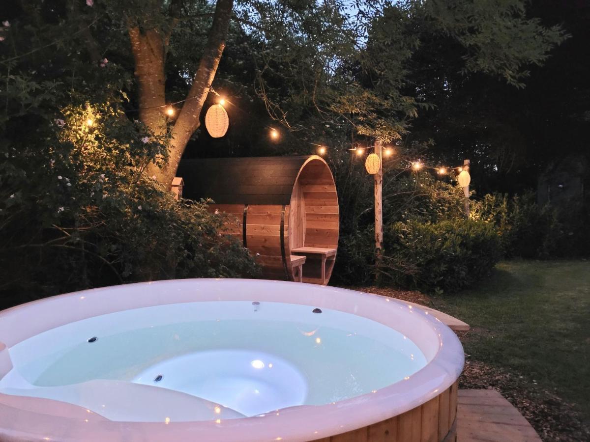 Bohemian Wellness Met Hottub & Sauna Ewijk Ngoại thất bức ảnh
